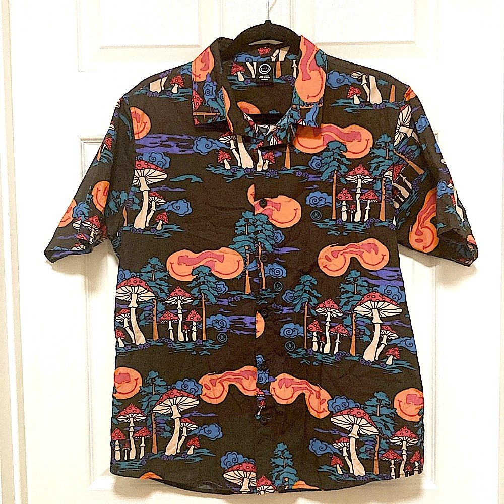 🍄 NEFF Button-Up Shirt